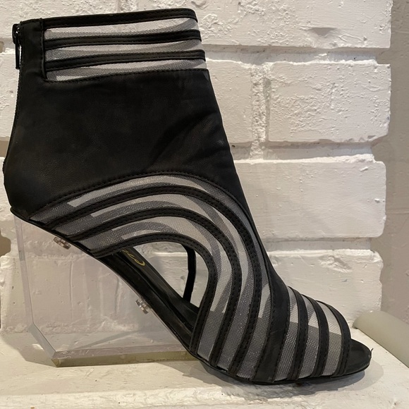 Privileged clear wedges, peep toe, black mesh - Picture 2 of 4